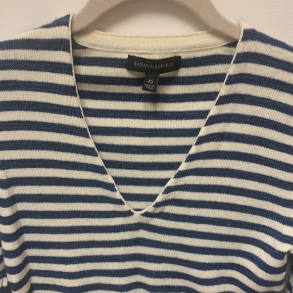 Banana Republic striped sweater - Picture 3 of 5
